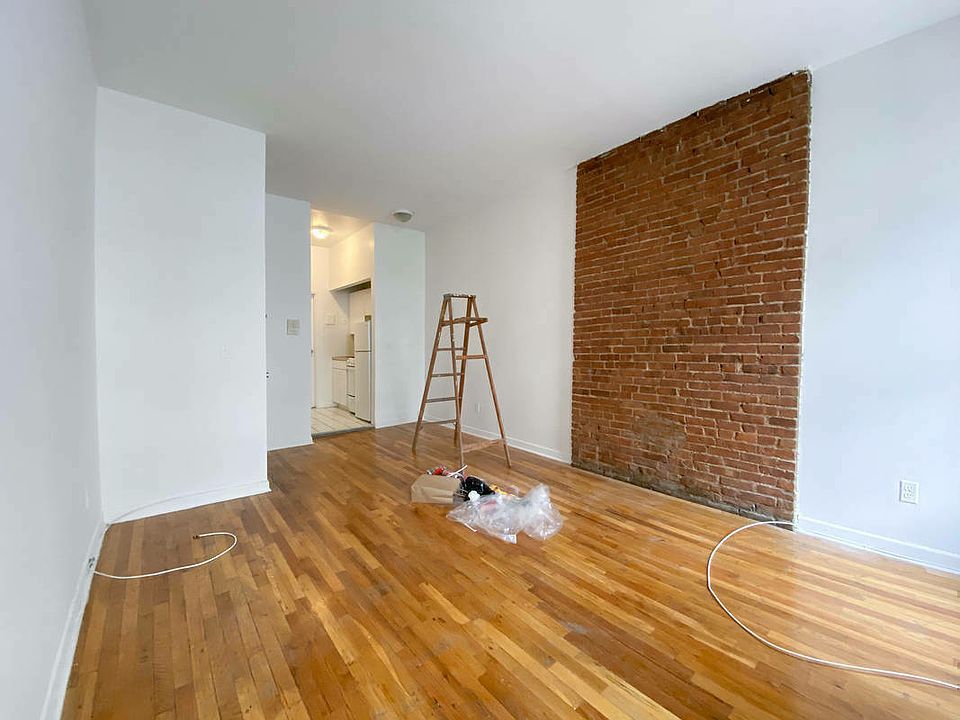2nd image of 212 E 85th St #2AE