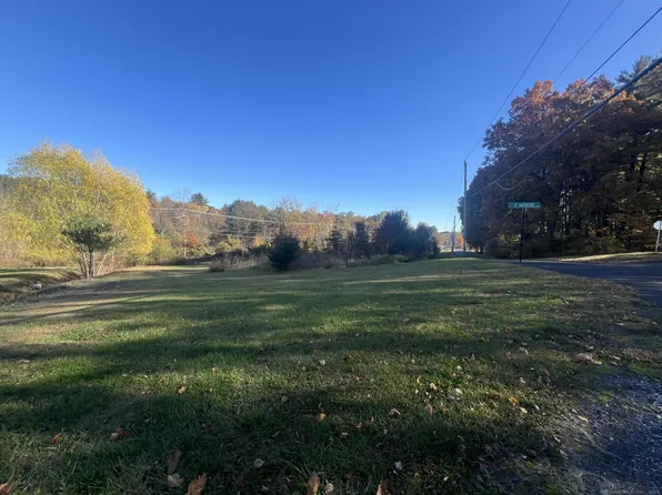 68 Tariffville Road, Bloomfield, CT 06002