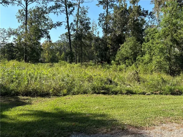 18 Old Fripp Rd, Okatie, SC 29909