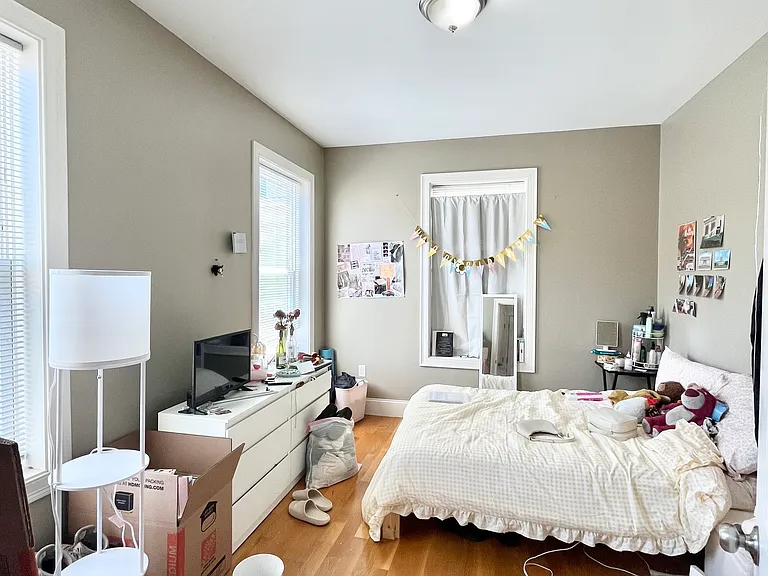 17 Mansfield St #1 — Photo 9