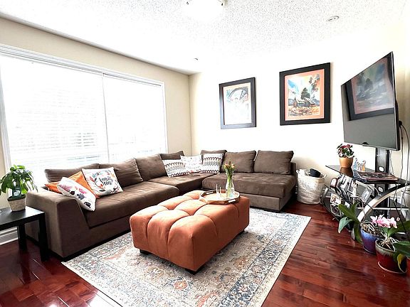 2nd image of 860 Luxton Dr