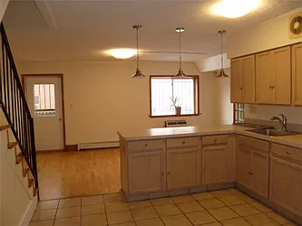 Rented by R New York