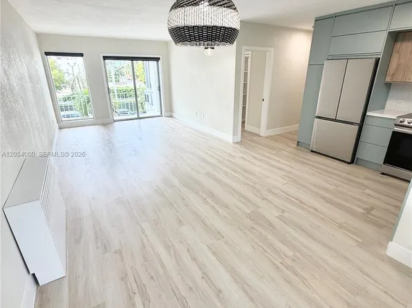 641 Espanola Way APT 17, Miami Beach, FL 33139