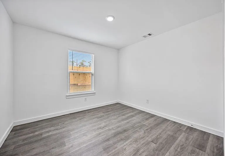 2320 Wavell St #B — Photo 11