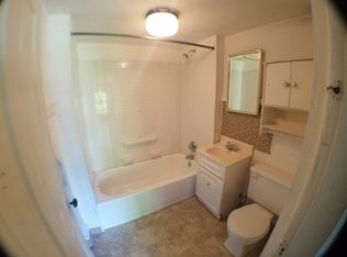 420 N Ashland Ave, Green Bay, WI 54303