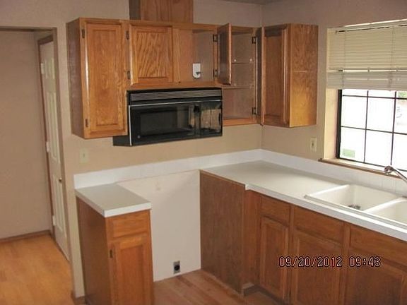 3rd image of 18816 10th Avenue Ct E
