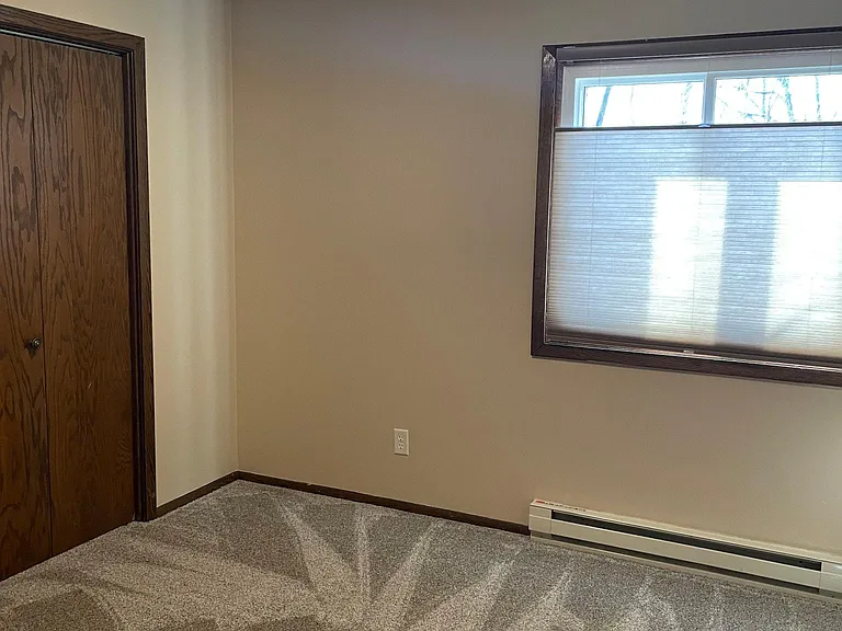 824 E 11th St #201 — Photo 5