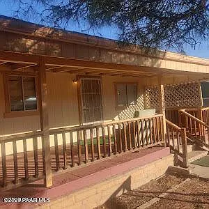 2 bed, 2.0 bath, 1008 sqft, $1,300 — Photo 2