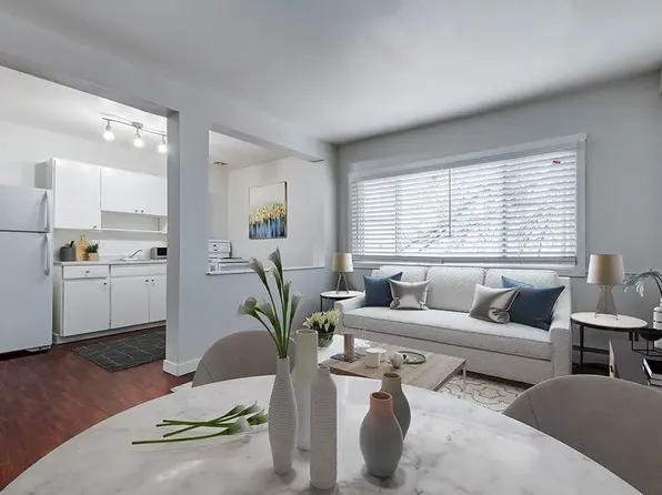 2413 7th St E #3, Saskatoon, SK S7H 1A4