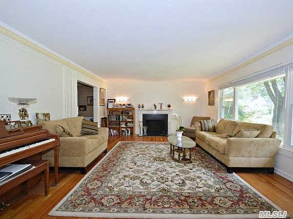2nd image of 11 Junard Dr