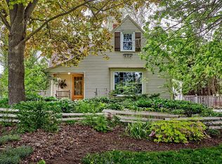 635 Hi View Ct, Elm Grove, WI 53122