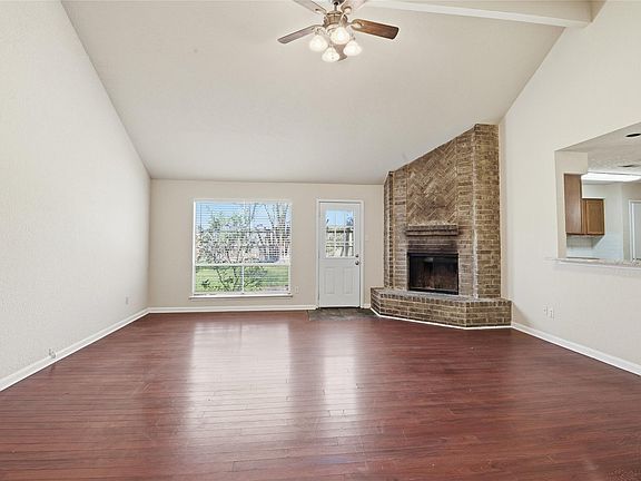 5th image of 4922 Temple Bell Dr