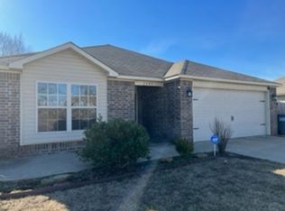2203 Regency Ln, Barling, AR 72923