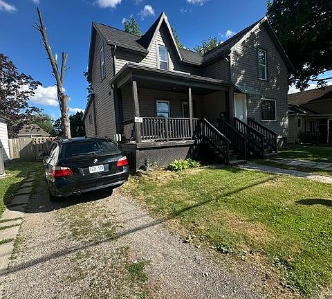3rd image of 102 Gray St
