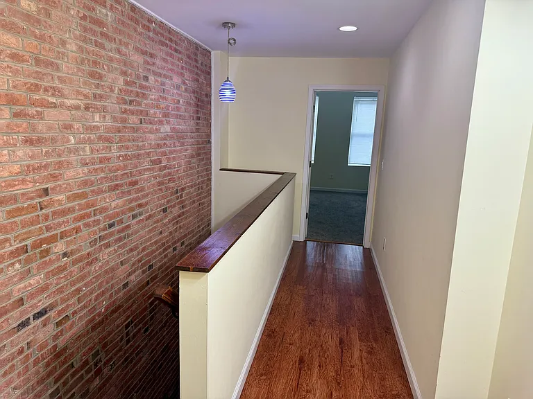 1511 N Eden St — Photo 14