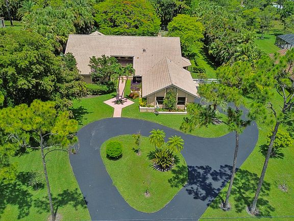 4th image of 6044 NW 66th Way