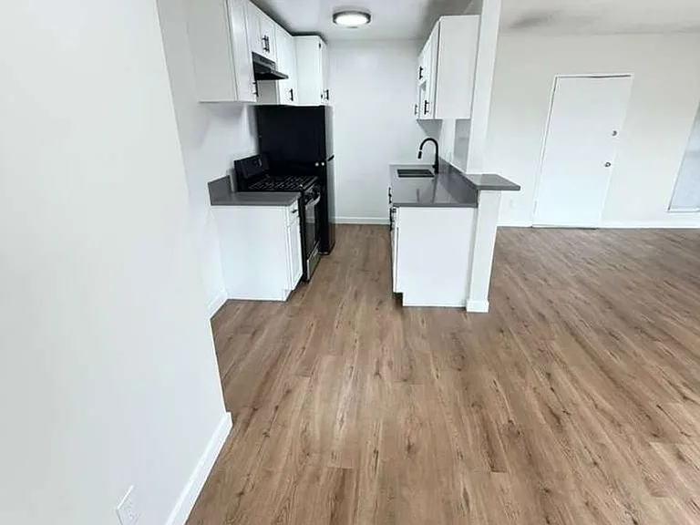 13238 Vanowen St — Photo 6