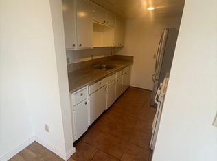 618 E Chestnut St, Glendale, CA 91205