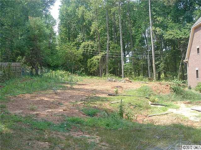 2nd image of 820 Verney Ln