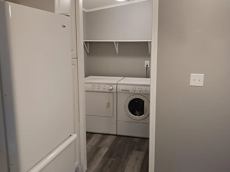 904 Home St — Photo 6