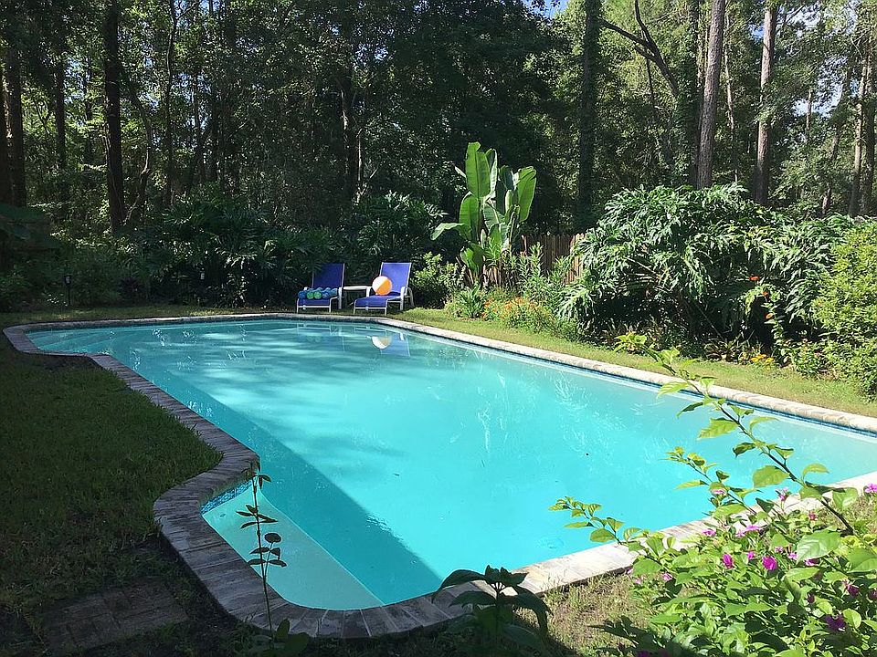 1st image of 5004 NW 27th Dr