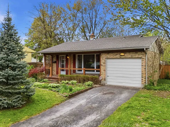 21 Goodman Dr, London, ON N5Z 4G9