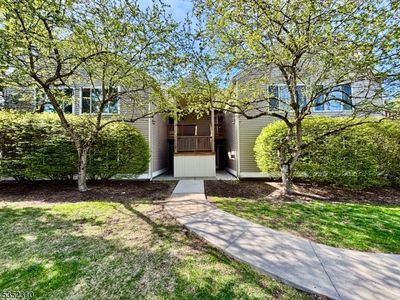 12 Falcon Ridge Way, Hamburg, NJ, 07419