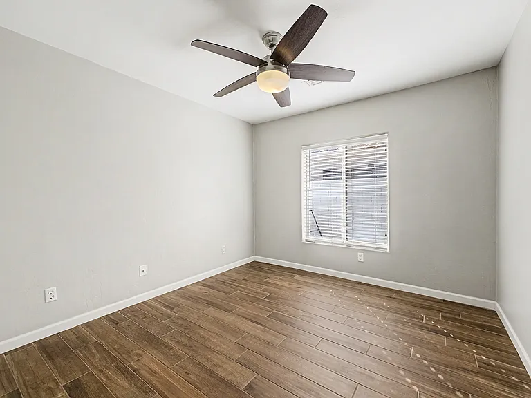 1321 N Malibu Ln — Photo 18
