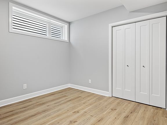 4th image of 138 Montfort St