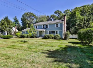 5 Meredith Dr, Nashua, NH 03063