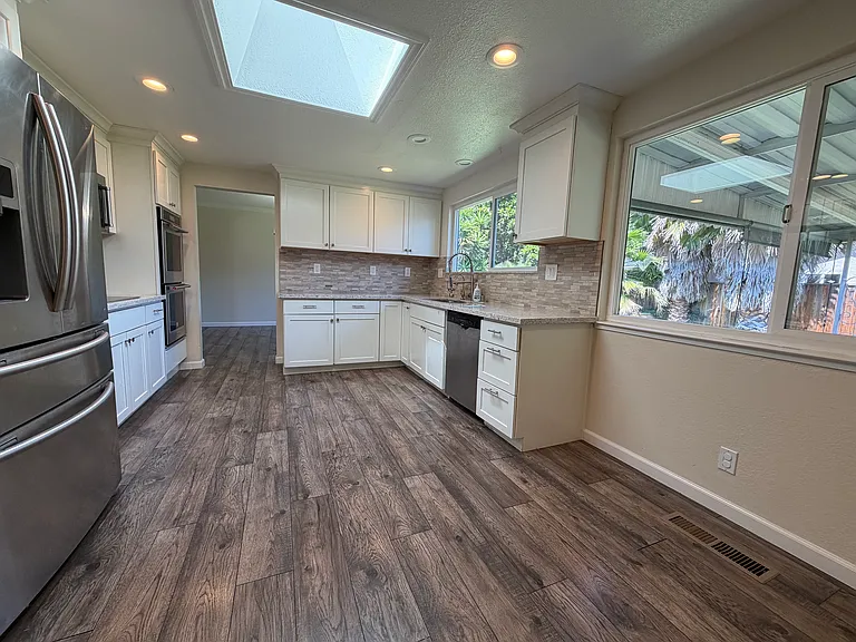 5039 Blackbird Way — Photo 6