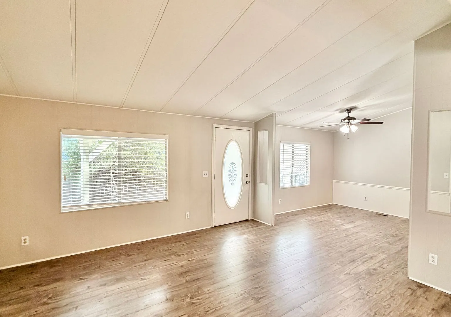 Awesome Updated Single Story in The Darling "Farm" Community of Wildomar, Close to Everything, bu... — Photo 2