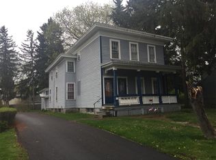 802 Turtle St APT 5, Syracuse, NY 13208
