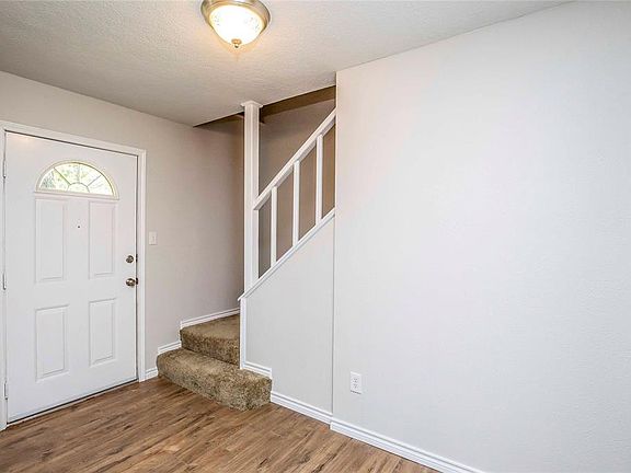5th image of 2691 S Woodloch St