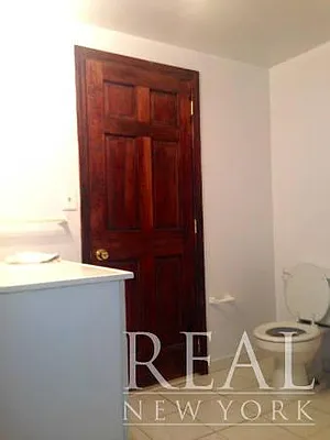 Rented by REAL New York | media 5