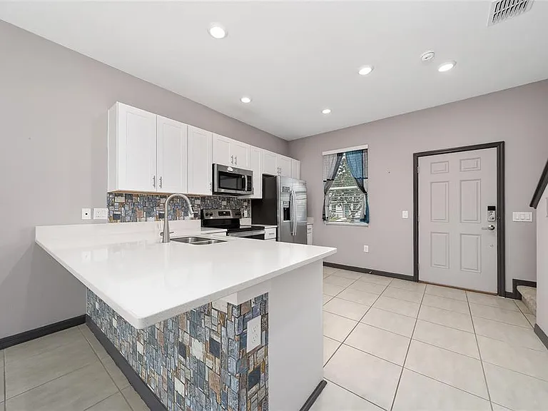 2060 Viewfinder St — Photo 9
