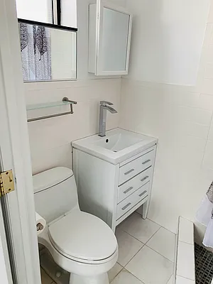 Rented by Voro New York | media 17