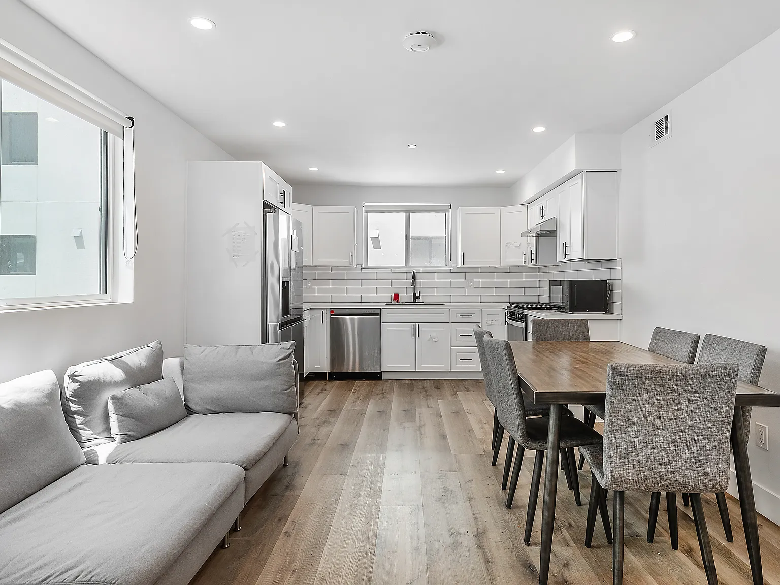 4 bed, 1557 sqft, $1,449 — Photo 2