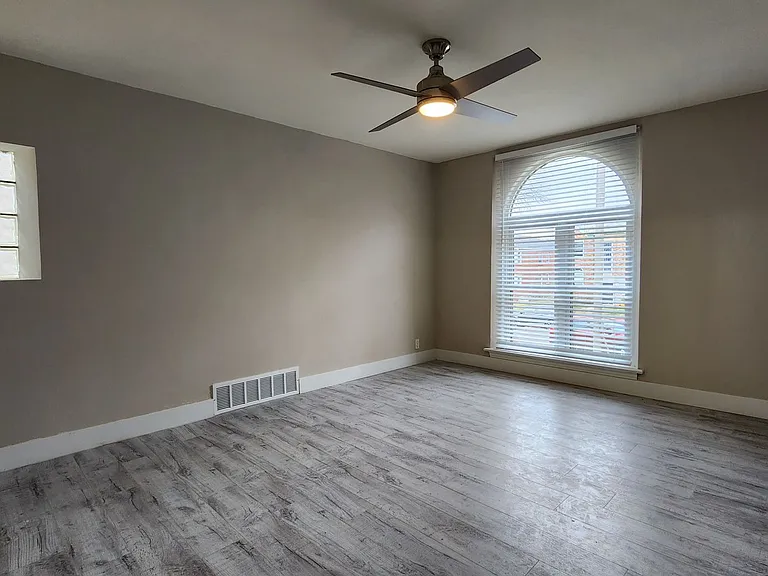 6616 Alamo Ave — Photo 10