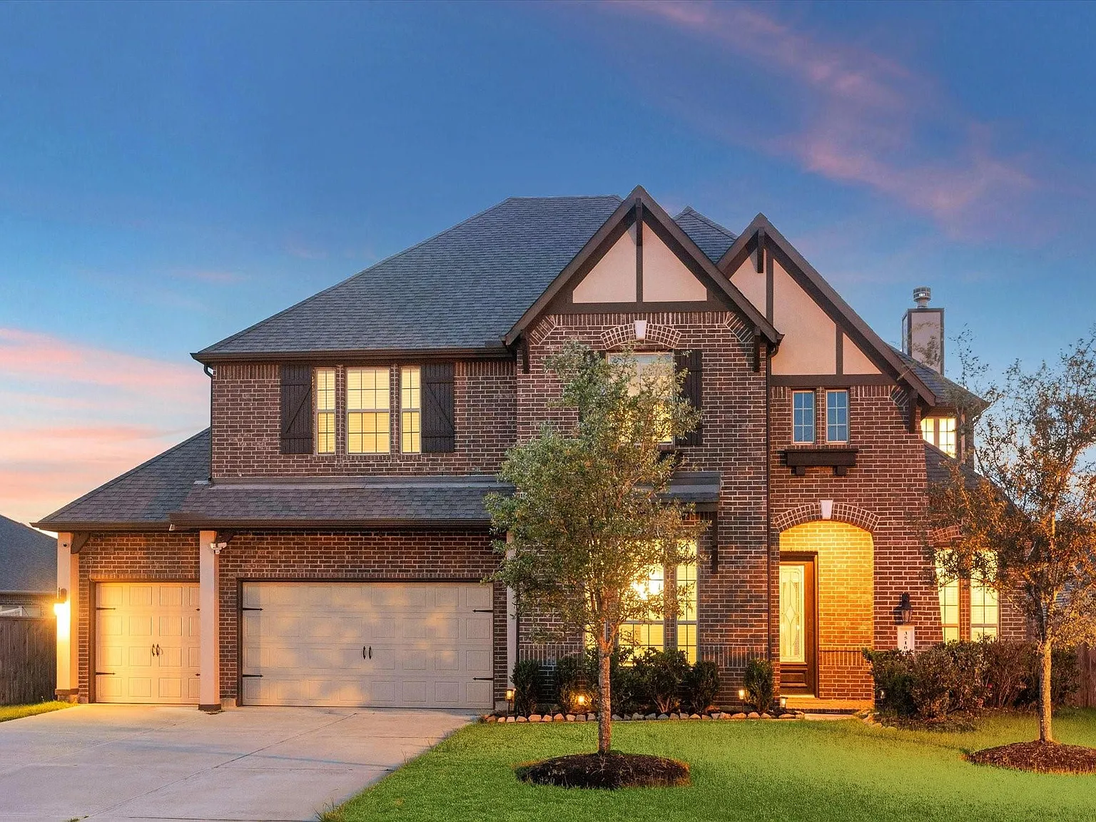4 bed, 3.5 bath, 3789 sqft, $3,500 — Photo 1