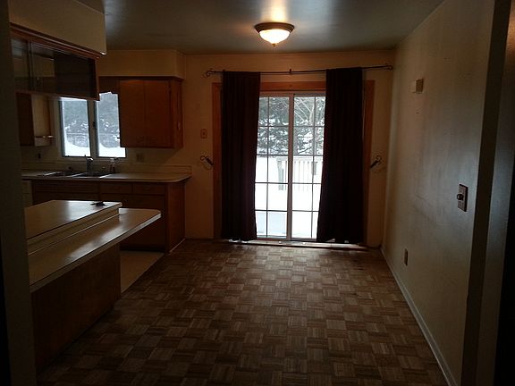5th image of 3311 Bauer Dr