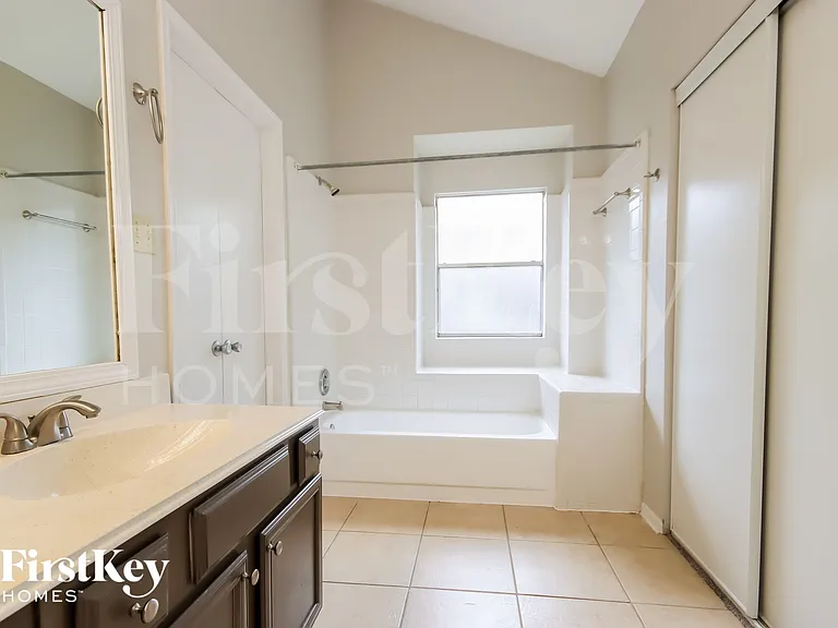 3919 Algernon Dr — Photo 10