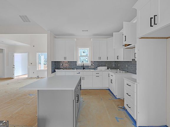 5th image of 1350 Waverly Way