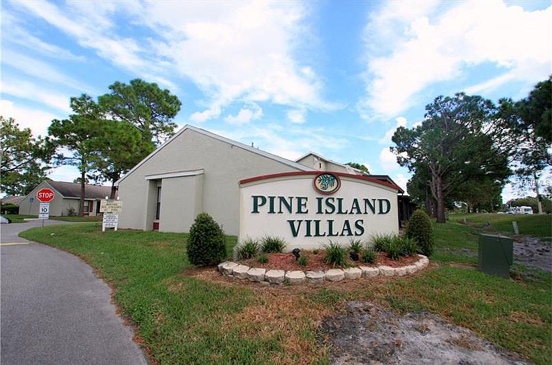 1st image of 142 Pine Island Cir