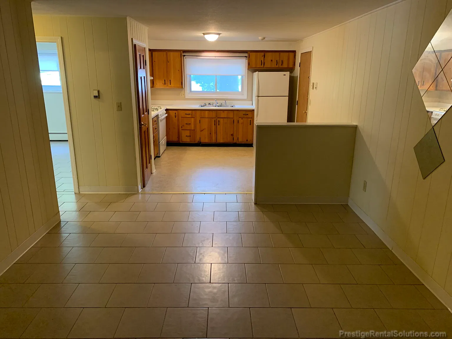 2 bed, 1.0 bath, 925 sqft, $1,875 — Photo 3