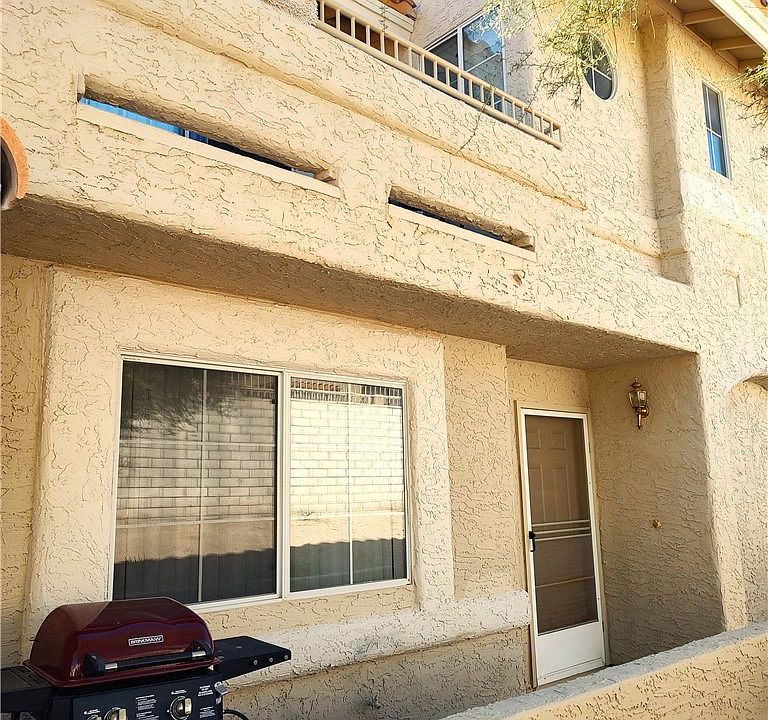 1st image of 2194 Camel Mesa Dr