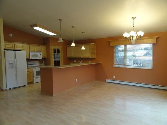 4th image of 535 Baranof Ave