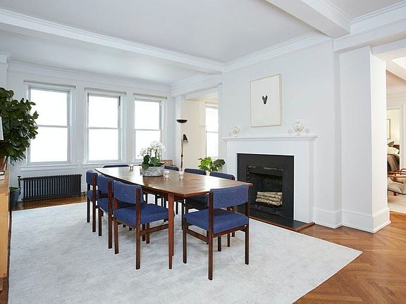 3rd image of 26 E 10th St APT 4C