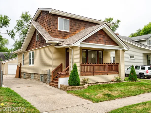 571 W Saratoga St, Ferndale, MI 48220