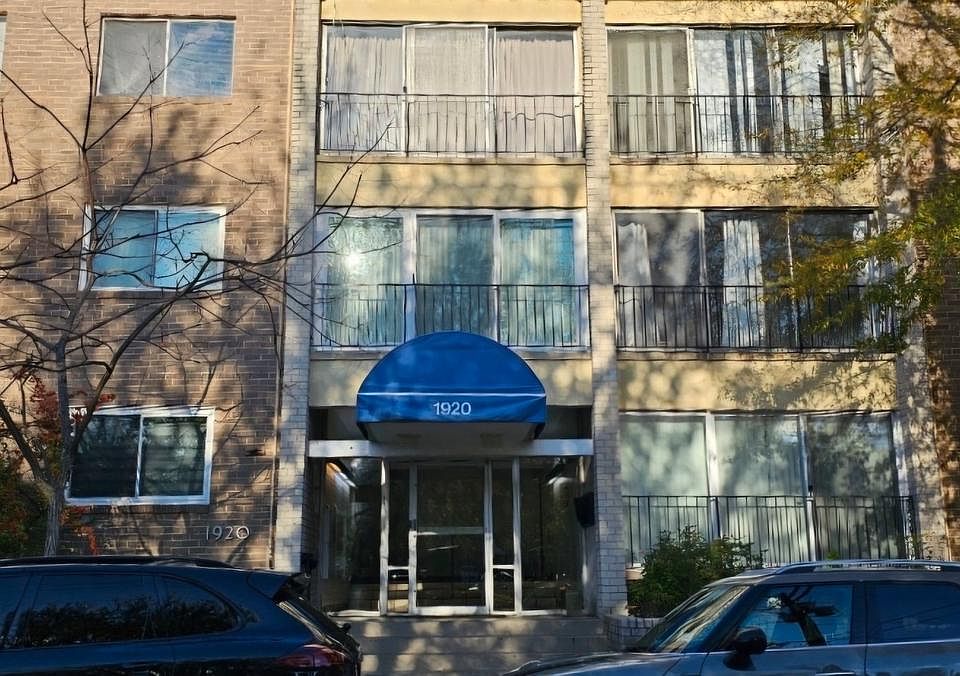 1st image of 1920 Naylor Rd SE APT 307